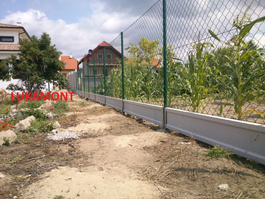 Kvalitná betónová ohrada